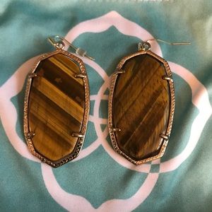 Kendra Scott Danielle Earrings.